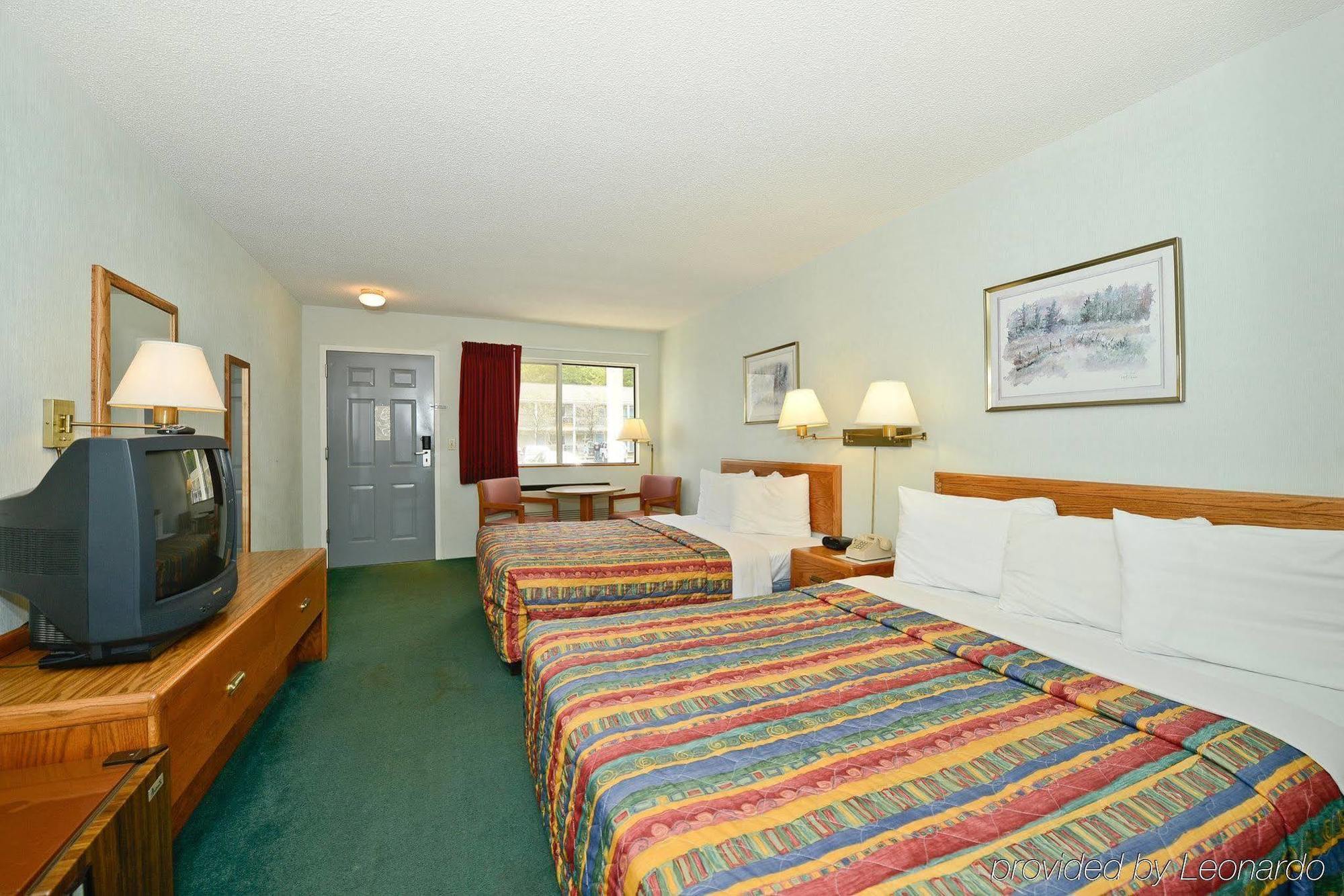 Americas Best Value Inn Сент-Игнас Номер фото